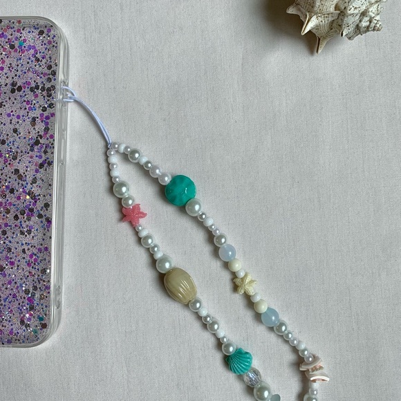 5/$20 ENTIRE SHOP CLEARANCE “Oceana” handmade beaded phone strap 🌊✨🐚 - Picture 6 of 8
